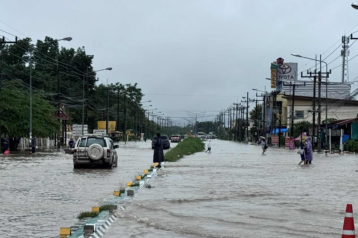 Storm-Wipha-hits-the-North-Nan-Chiang Rai-heavy-rain-water-overflows-floods-communities-SPACEBAR-Photo06-1.jpg