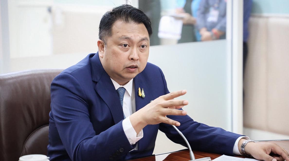 Suchart_said_not_leave_General_Prayut_SPACEBAR_Hero_a7732ae294.jpeg