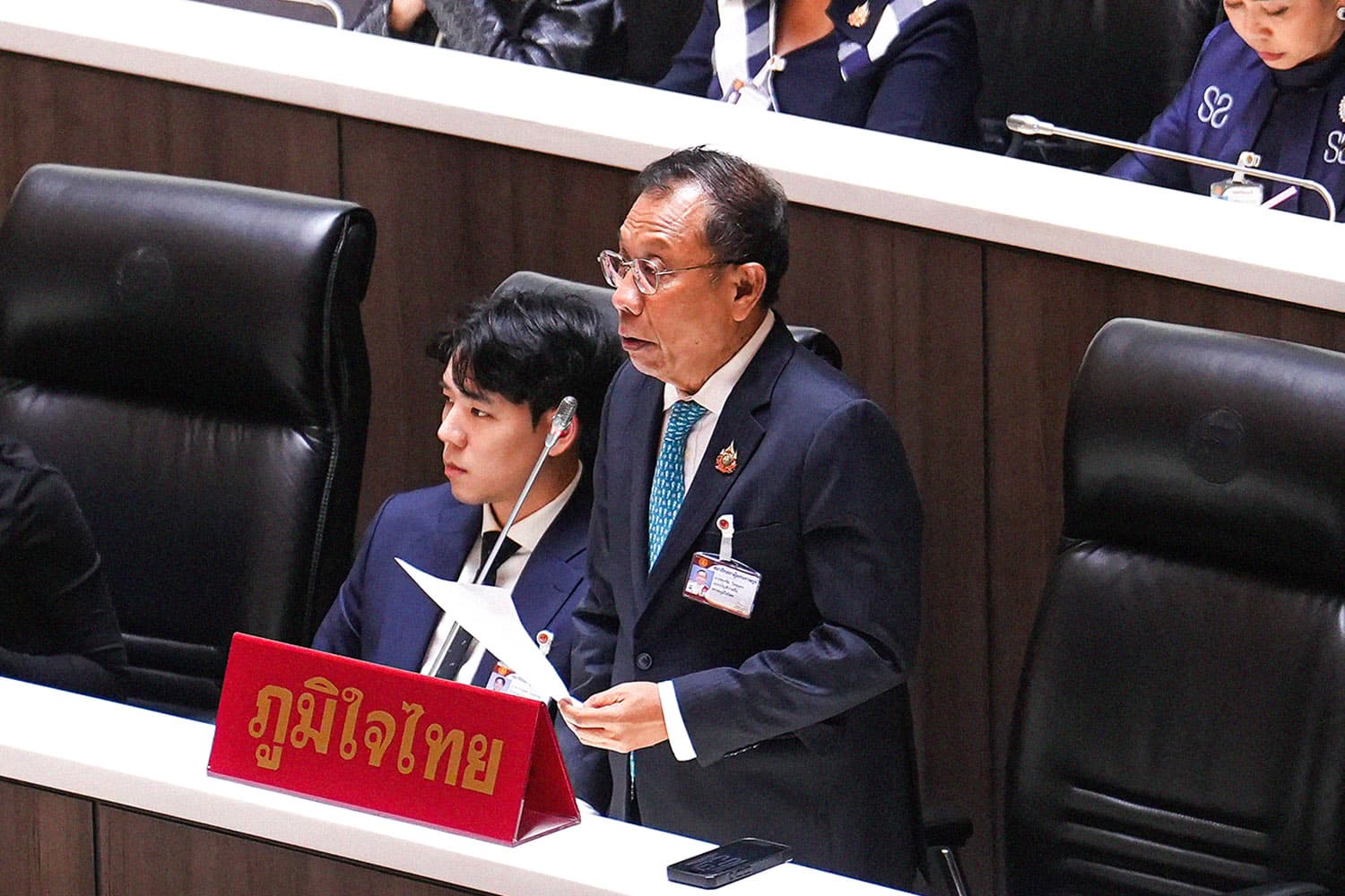 ‘น้ำเงิน’ ถูกกล่าวหา สีอื่นก็ต้องตรวจ จี้ ‘กกต.’ แจงสำนวน ‘ฮั้ว สว.’