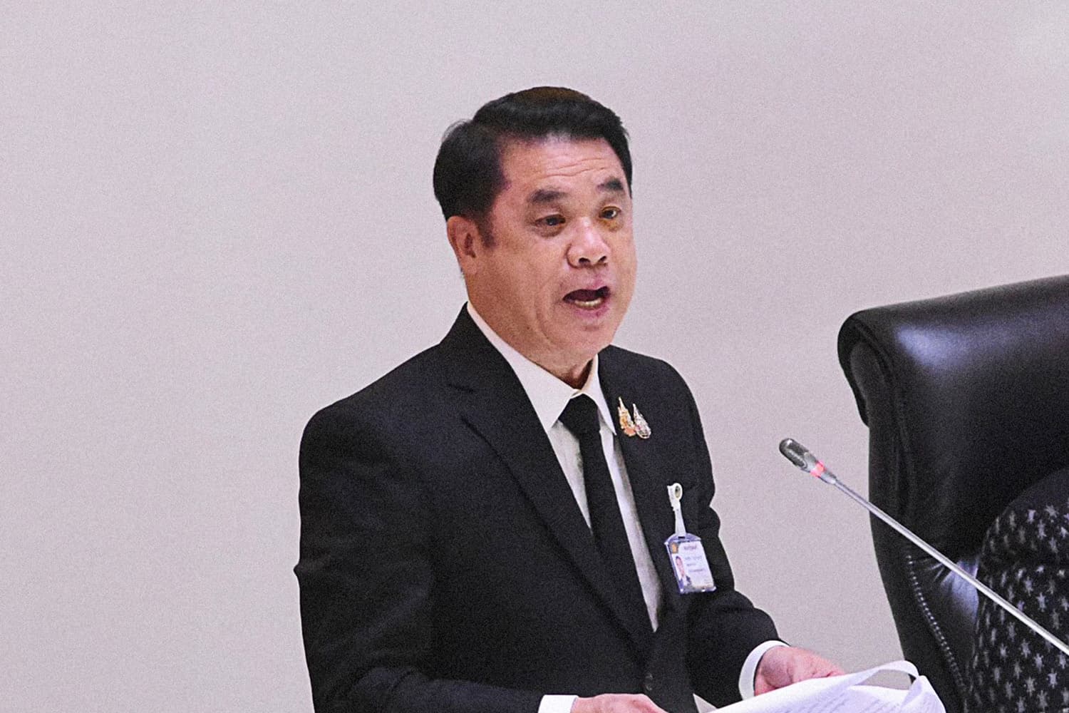 'สุริยะ' โต้ 'กรณ์' กลางสภา แจงปมซื้อเจ็ท ภรรยา 'เบน สมิธ' ลั่นถ้ารู้ว่าเป็นทุนเทาคงไม่ซื้อ
