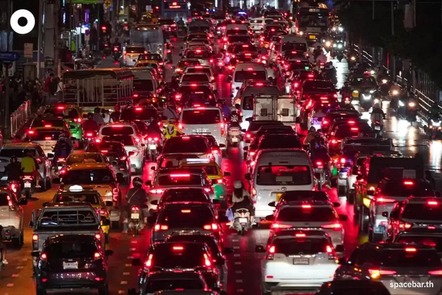 TAGCLOUD_how_much_life_time_has_been_stolen_by_bangkok_traffic_SPACEBAR_Photo10_7247191cdc_c4b7612192.webp