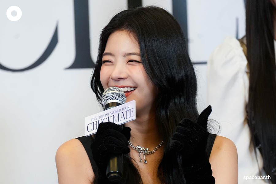 THINK_THING_Interview_ITZY_WORLD_TOUR_CHECKMATE_BANGKOK_SPACEBAR_Photo02_96c33d7ae9.jpeg