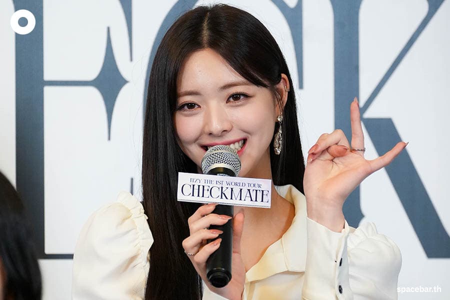THINK_THING_Interview_ITZY_WORLD_TOUR_CHECKMATE_BANGKOK_SPACEBAR_Photo05_cbcd7e1a57.jpeg