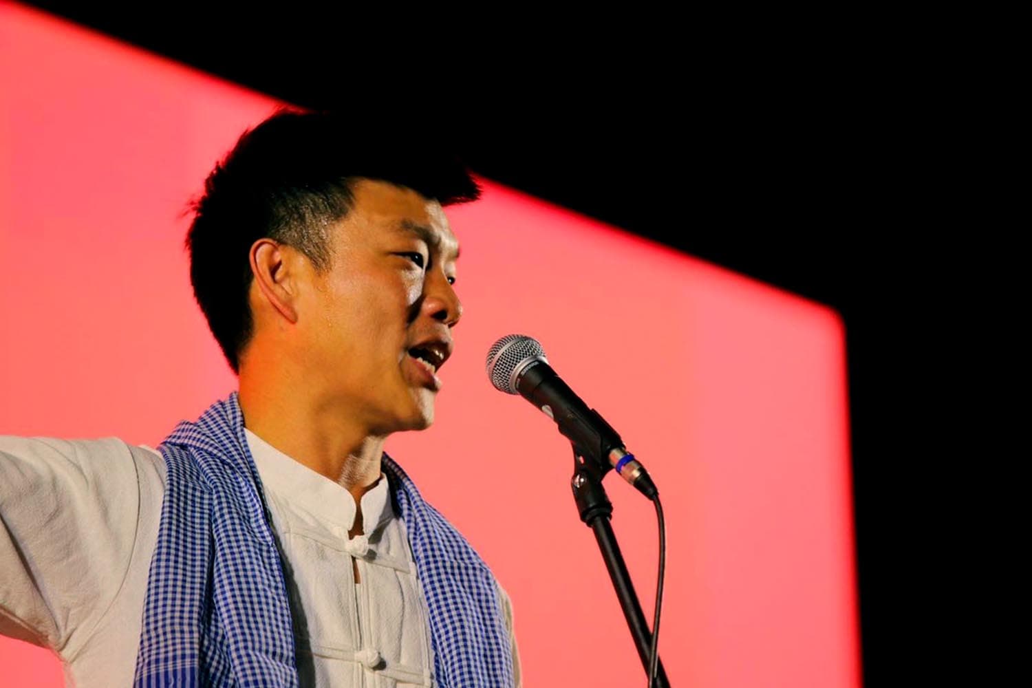 Th_leader_of_the_People_s_Party_responded_to_the_Pheu_Thai_Party_SPACEBAR_Hero_50d0c59a13.jpg