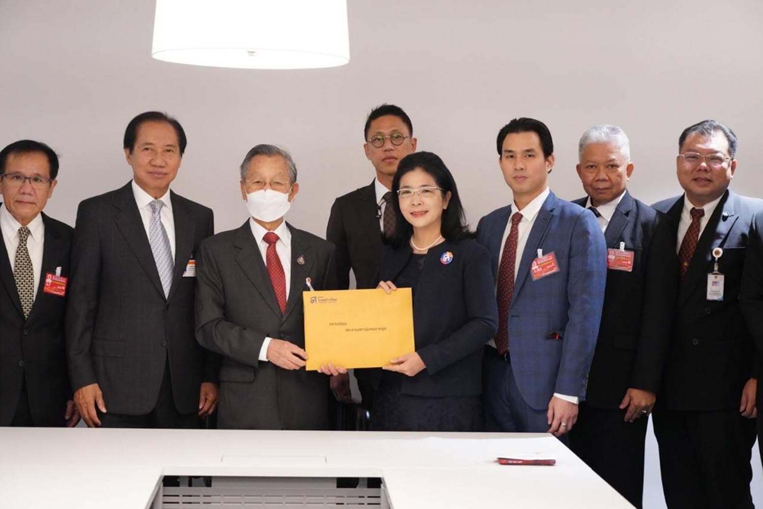Thai_Sang_Thai_Party_proposed_a_draft_law_to_free_people_to_work_SPACEBAR_Hero_888dc94514.jpeg