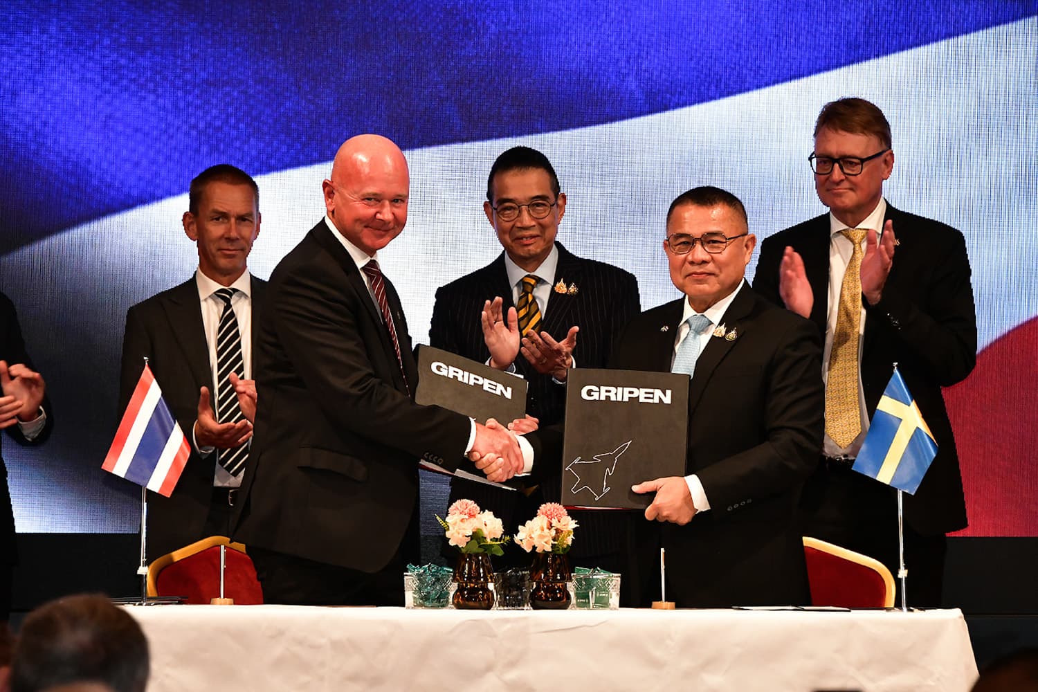 ‘ไทย-สวีเดน’ ลงนามซื้อ ‘Gripen’ ฝูง 2 มูลค่า 19,500 ล้านบาท พ่วง Offset Policy ชดเชยทางเศรษฐกิจ