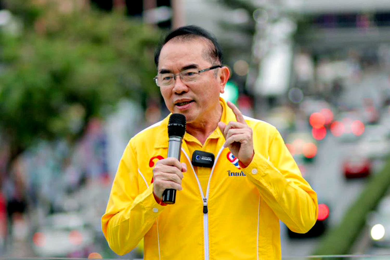 Thaipakdeeparty_calling_for_the_RTSC_Party_Review_the_joint_government_for_Pheu_Thai_SPACEBAR_Hero_e3672ec473.jpeg