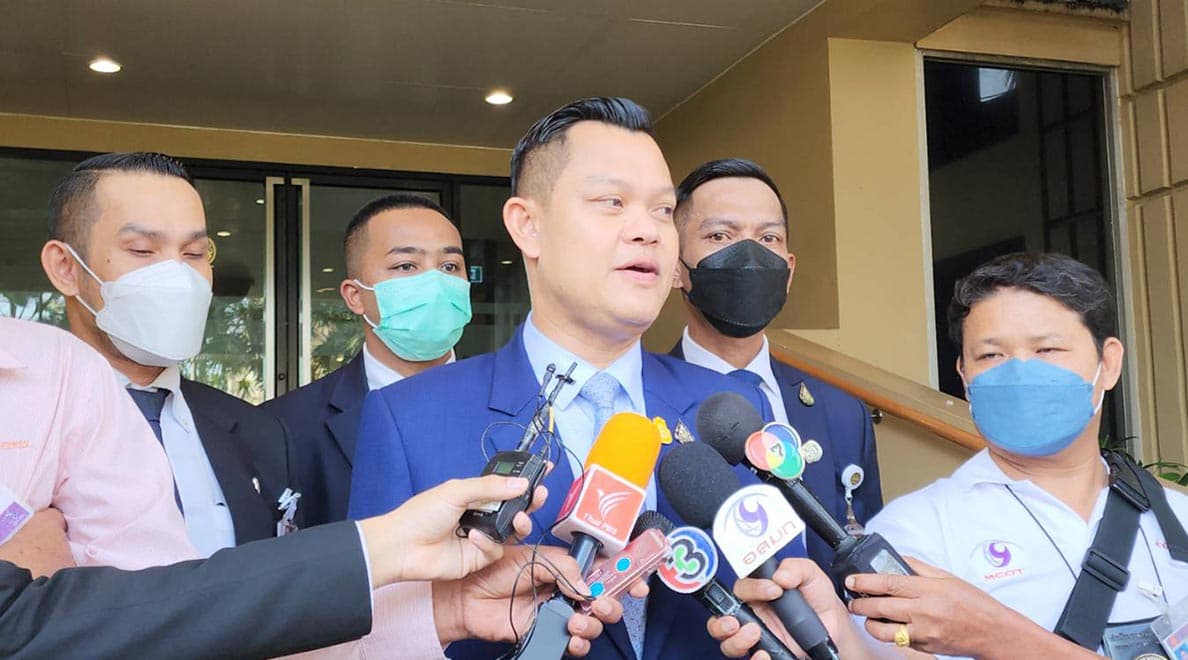 Thanakorn_denies_that_PM_rewarded_him_with_a_ministerial_position_SPACEBAR_Hero_5df297a42f.jpeg