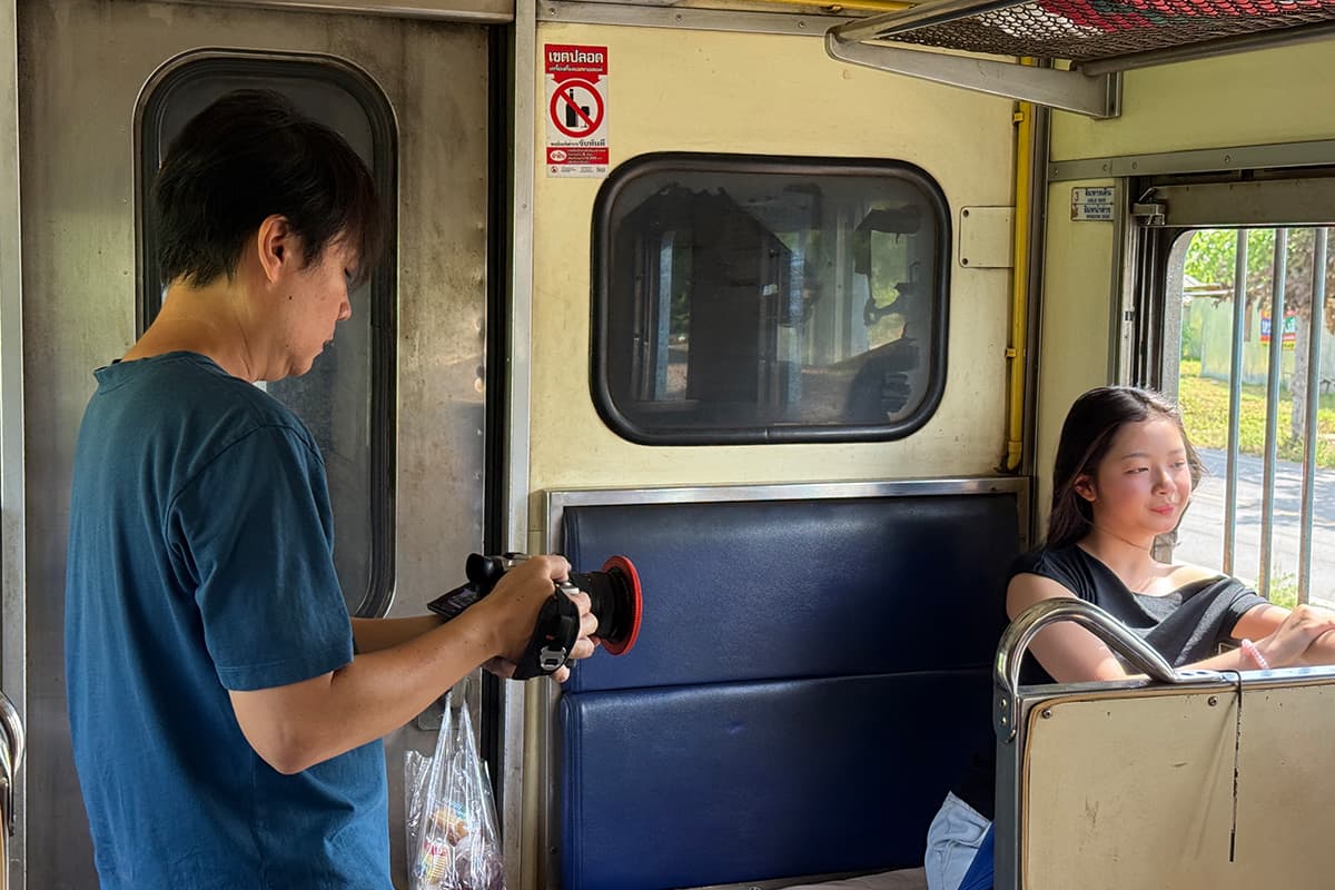 The-Chiang Mai-Lamphun-train-route-is-a-popular-travel-option-with-tickets-costing-only-5-baht-SPACEBAR-Photo05.jpg