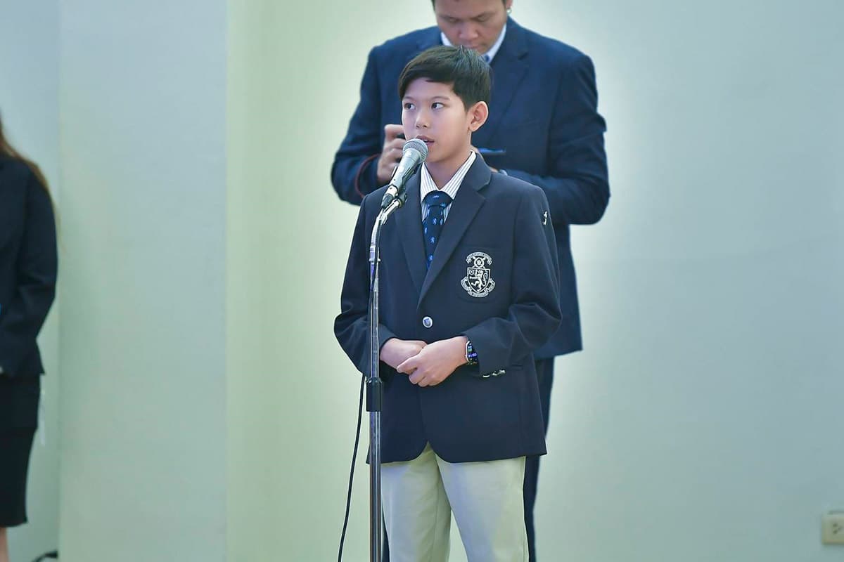 The-Prime-Minister-gives-awards-on-Children's-Day-SPACEBAR-Photo03-1.jpg
