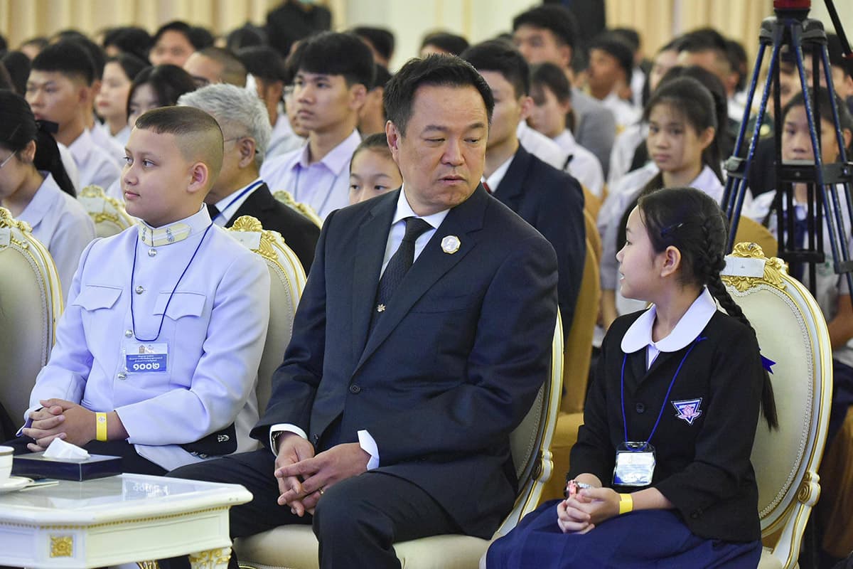 The-Prime-Minister-gives-awards-on-Children's-Day-SPACEBAR-Photo05.jpg