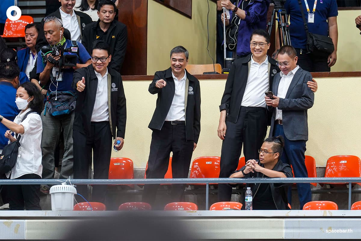 The-atmosphere-at-the-end-of-the-campaign-registration-period-for-Bangkok-MPs-2-SPACEBAR-Photo04.jpg