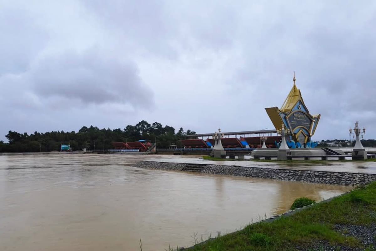 The-flood-situation-in-the-South-is-still-severely-flooded-in-many-areas-SPACEBAR-Photo04.jpg