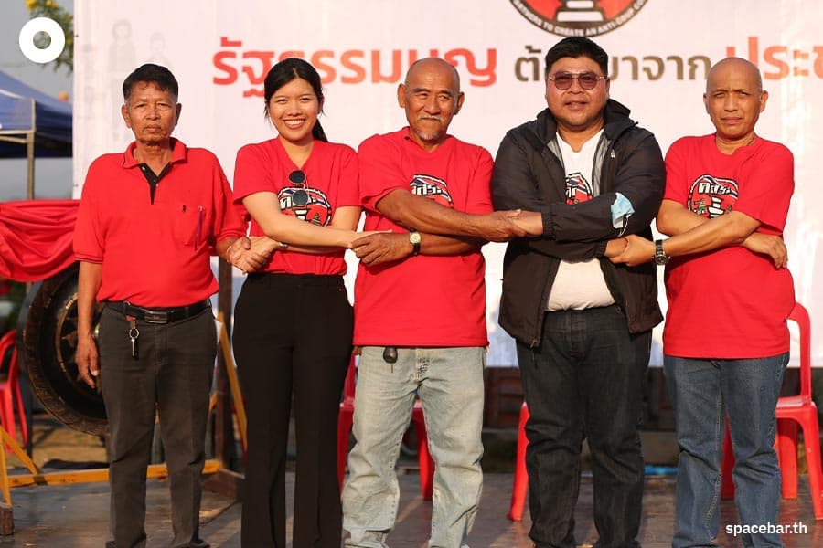 The_Red_Shirts_Loei_Province_support_the_bill_to_amend_the_constitution_Sudarat_SPACEBAR_Photo04_cf7231bab6.jpeg