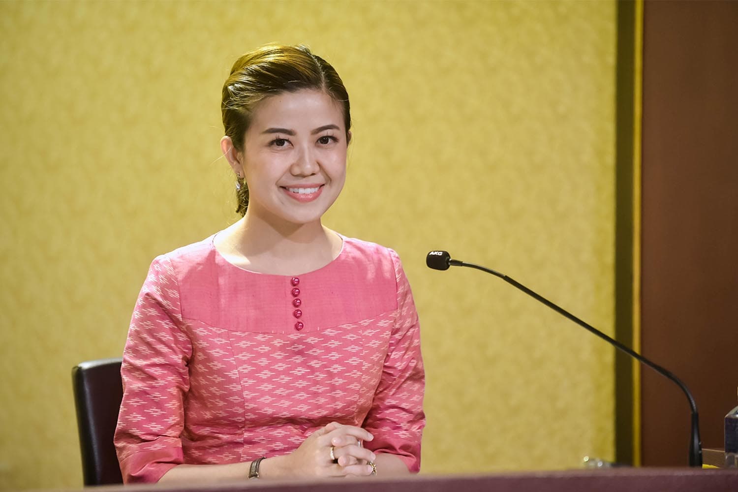 Tipanan_said_Thaksin_could_go_back_to_Thailand_anytime_but_refused_to_go_back_SPACEBAR_Hero_af75da002e.jpeg