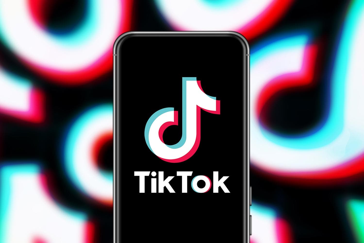 US_lawmakers_unveil_Tik_Tok_ban_bill_over_China_security_fears_SPACEBAR_Hero_0bc3b45efd.jpeg