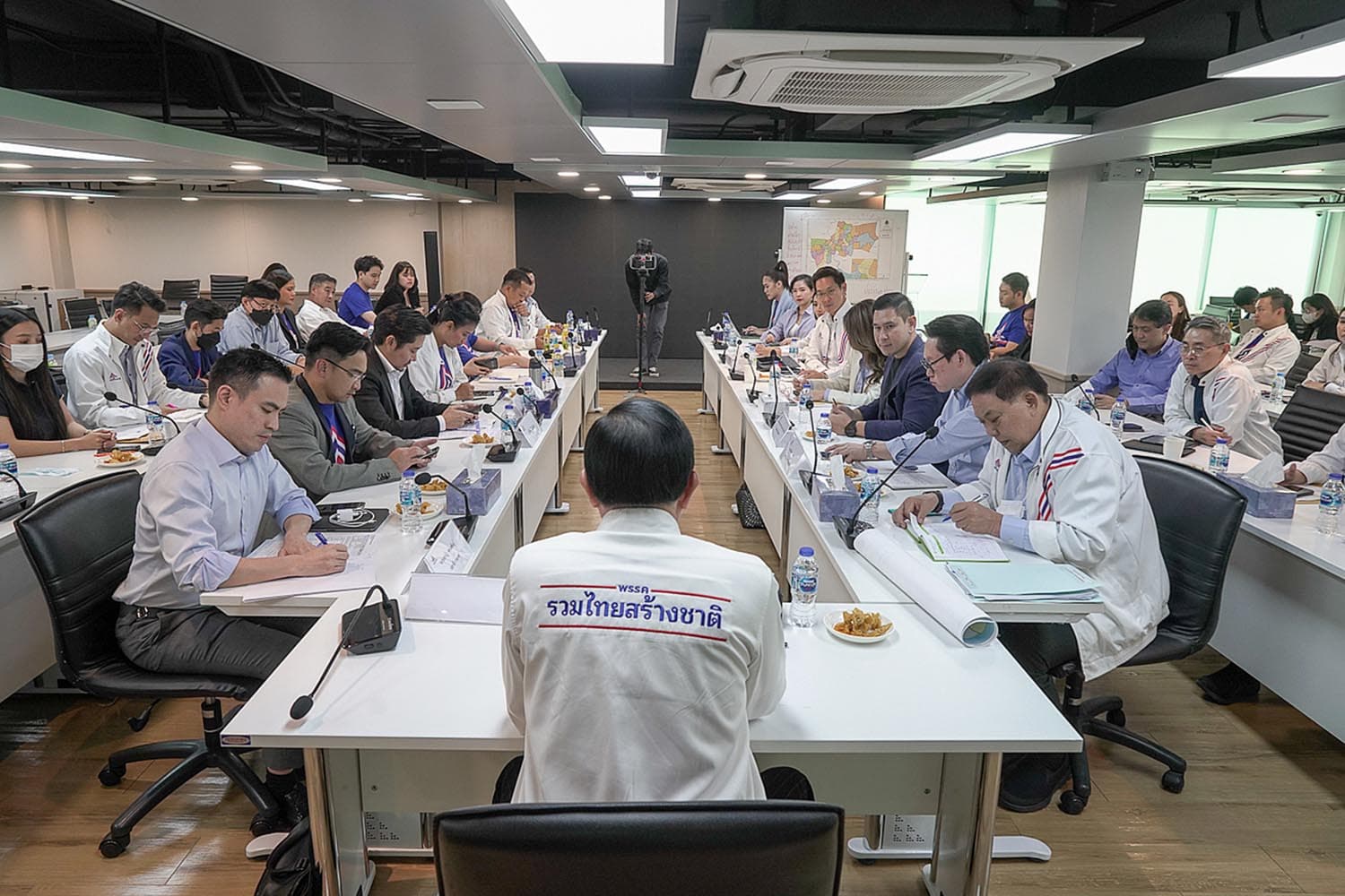 United_Thai_Nation_Party_tutoring_candidates_for_M_Ps_in_Bangkok_SPACEBAR_Hero_1f90f7a2c2.jpeg