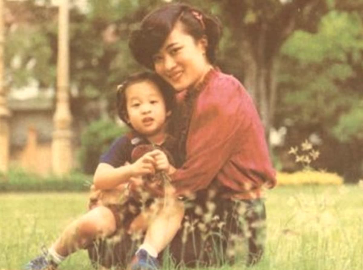 Unveiling-8-branches-of-the-royal-family-tree-of-Her-Royal-Highness-Princess-Bajrakitiyabha-SPACEBAR-Photo02-1.jpg