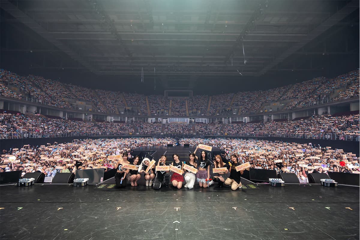 VIBE_REVIEW_TWICE_Fifth_World_tour_in_bkk_SPACEBAR_Photo01_ebc37d84c7.jpg