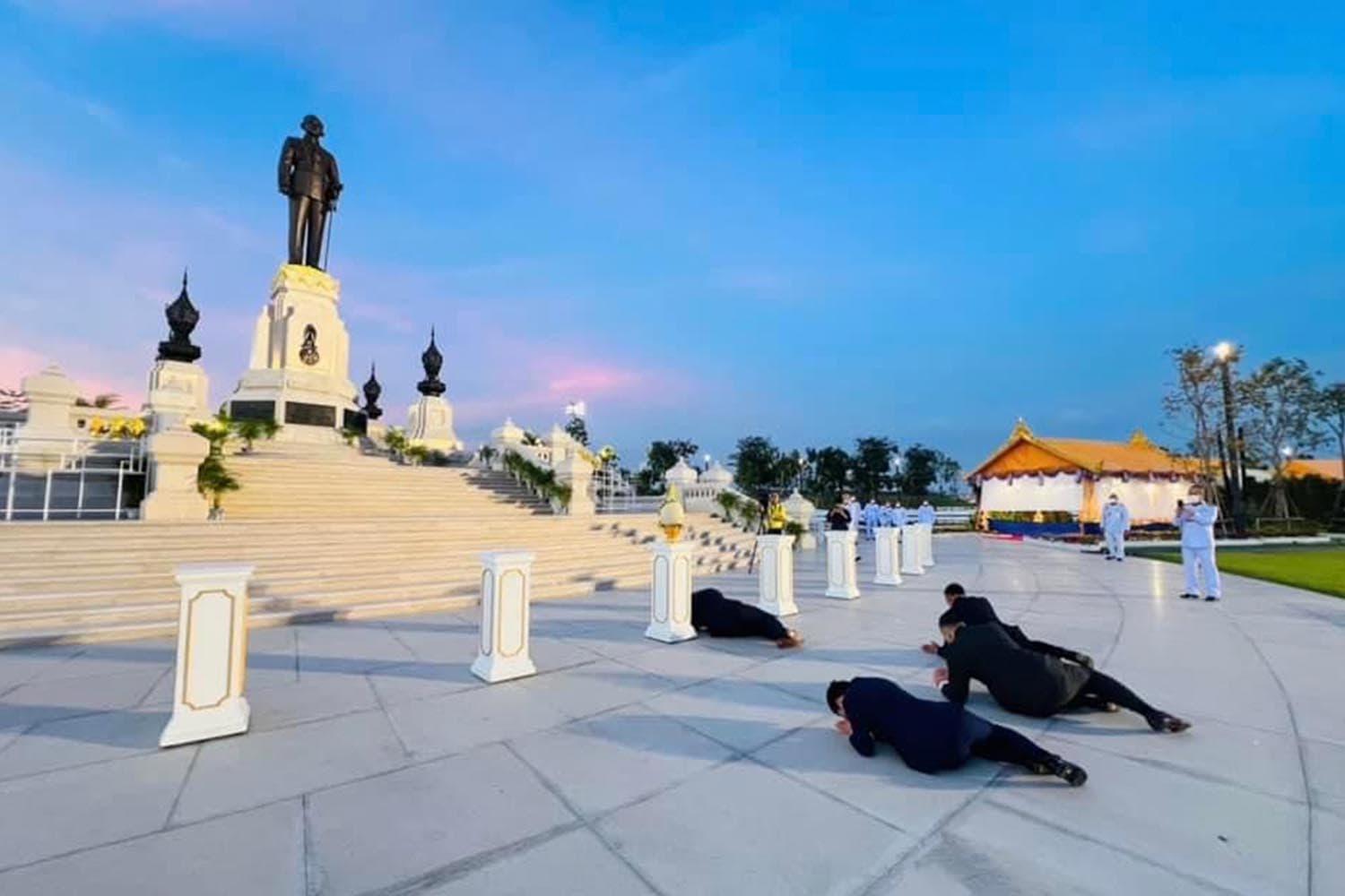 Vacharaesorn_Vivacharawongse_In_Remembrance_of_His_Majesty_King_Bhumibol_Adulyadej_SPACEBAR_Hero_345fb9c1dc.jpg
