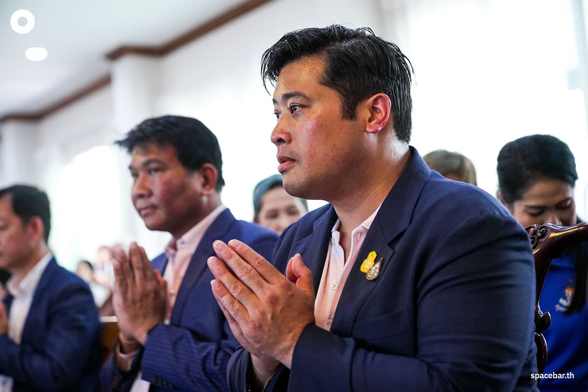 Vacharaesorn_Vivacharawongse_Wat_Yannawa_SPACEBAR_Photo05_e385d1c615.jpeg
