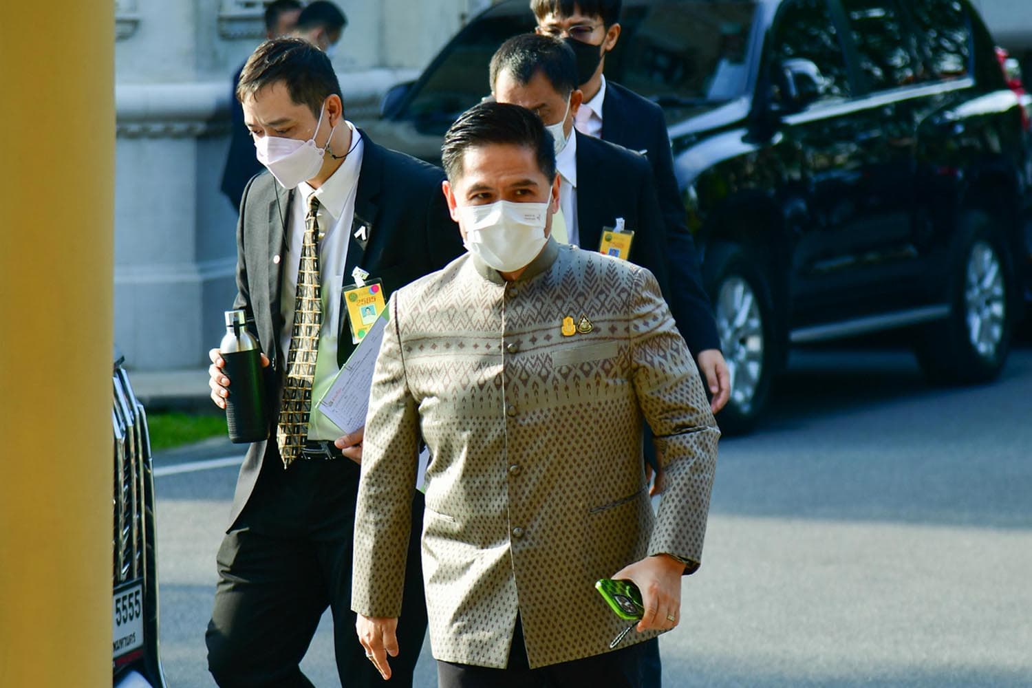 Warawut_being_shocked_by_news_arrest_Director_General_of_DNP_SPACEBAR_Hero_316c54ef90.jpeg