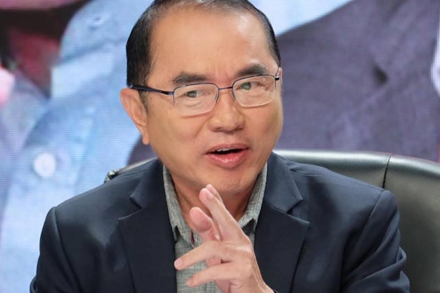 Warong_warns_not_to_be_fooled_One_level_referendum_to_amend_the_entire_constitution_risks_the_end_of_the_nation_SPACEBAR_Hero_65cd1fa0d4.jpg