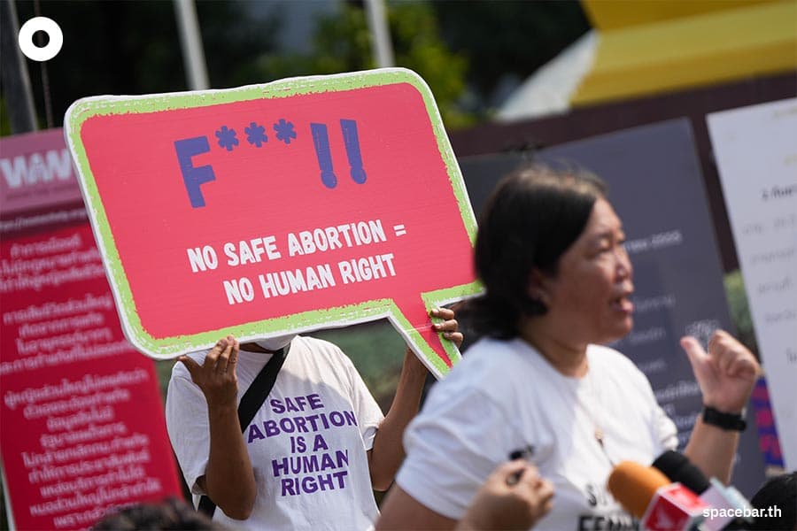 abortion_law_thailand_anutin_charnvirakul_minister_of_public_health_SPACEBAR_Photo07_9e0802aa06.jpeg