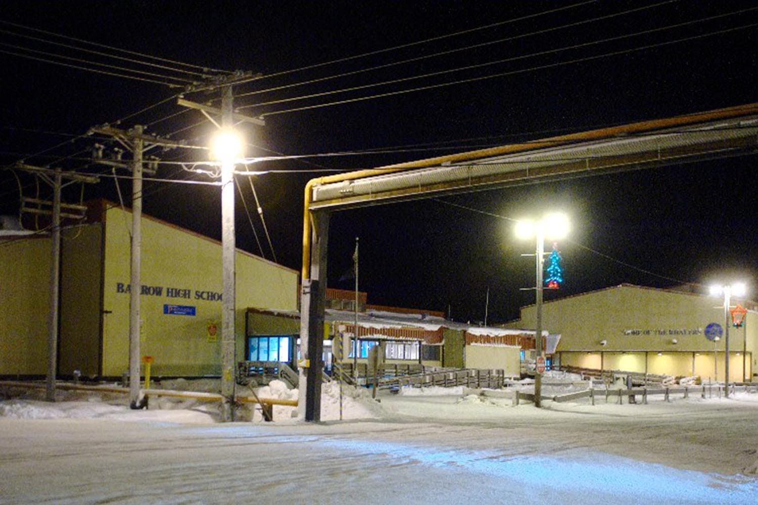 alaskan_town_experience_64_days_of_darkness_polar_night_SPACEBAR_Hero_1ae8665e32.jpg