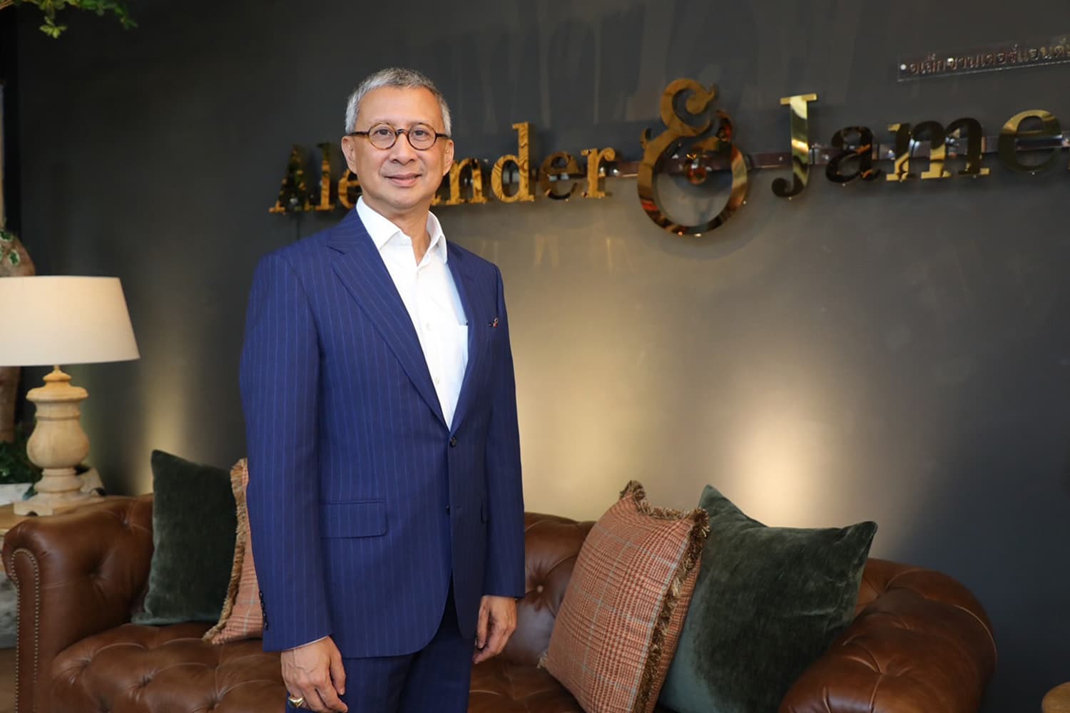 alexander_and_james_furniture_british_hub_ekkamai_sukhumvit_SPACEBAR_Hero_1d4960fa41.jpg
