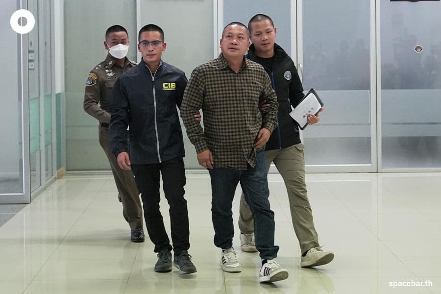 announcing_the_results_of_the_arrest_of_the_corruption_movement_SPACEBAR_Photo03_cc7d71fa23.jpeg