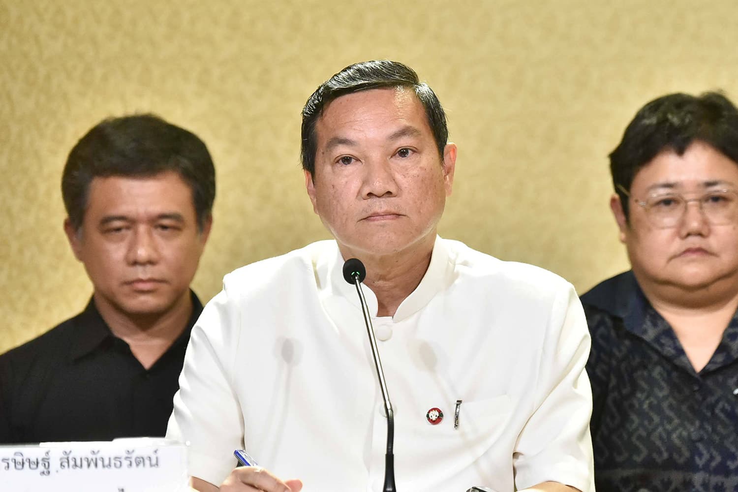 ‘อรรษิษฐ์’ เปิดใจตัวติด ‘อนุทิน’ เหตุต้องรับคำสั่งมาถ่ายทอด