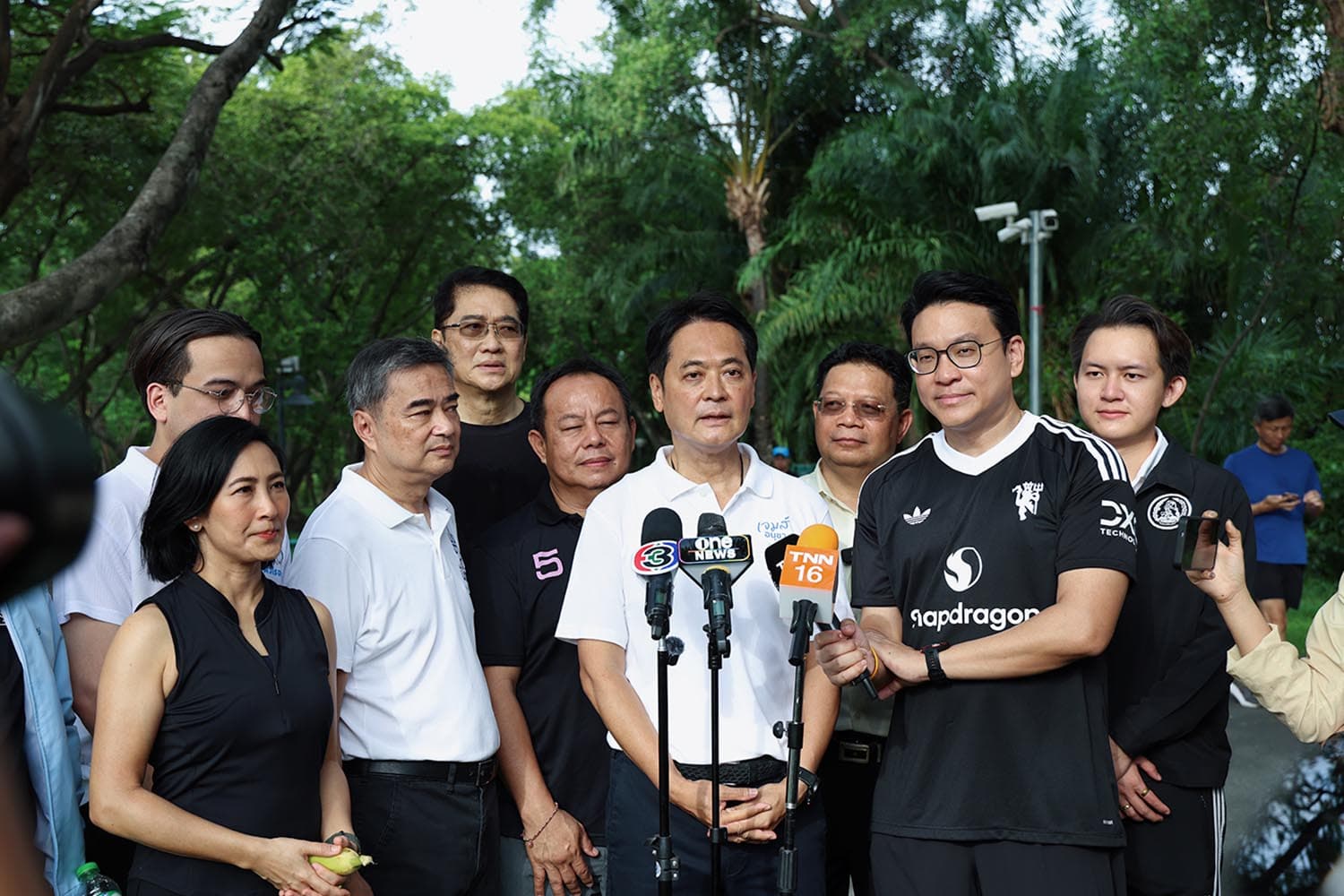 ไม่หวั่นผลโพล! ‘อนุชา’ ชี้คะแนนยิ่งตามหลัง ‘ชัชชาติ’ คนยิ่งให้กำลังใจ