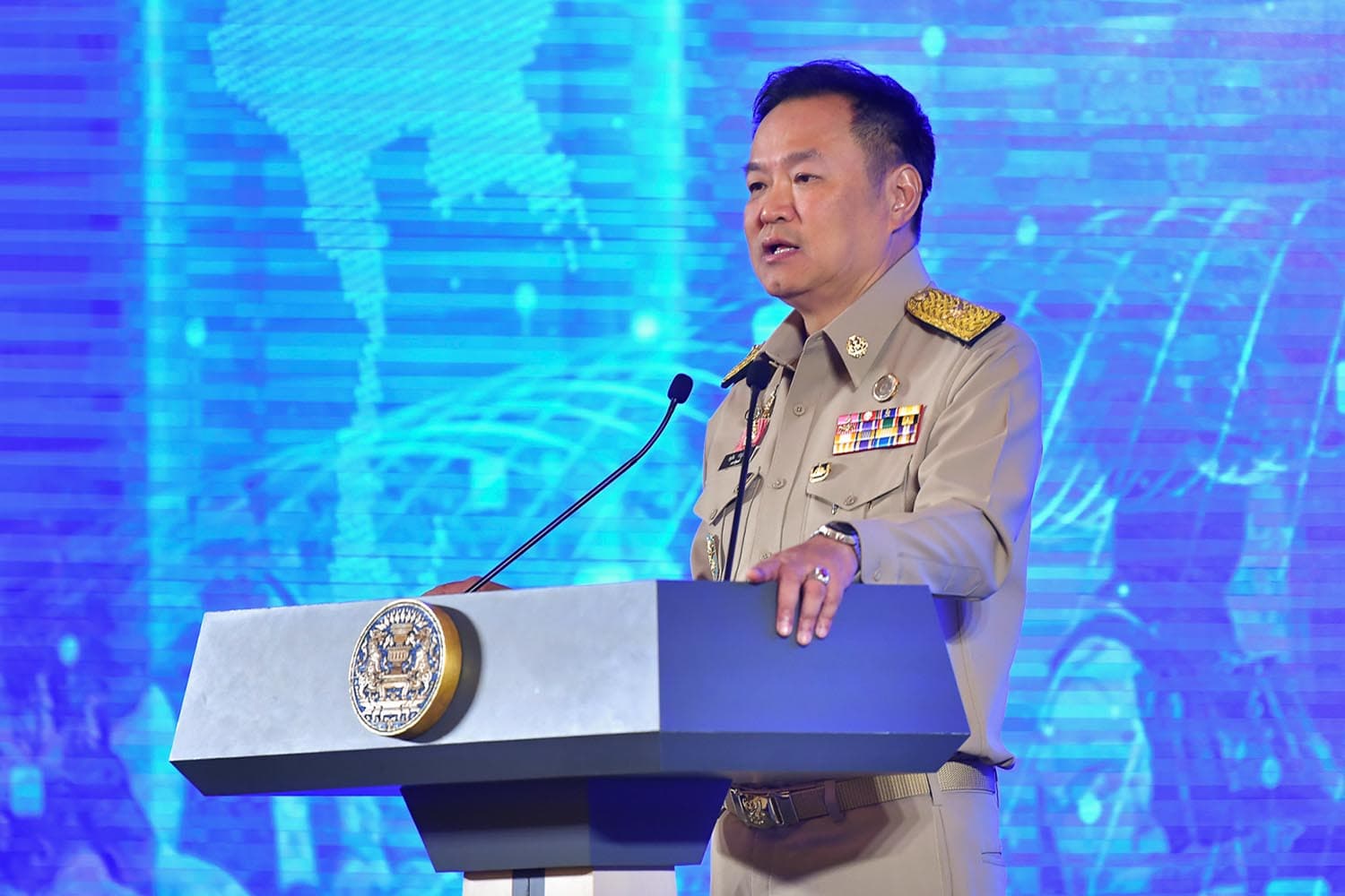 ‘นายกฯ’ ตอบ ‘ผู้นำฝ่ายค้าน’ ปมร่วมหารือ ‘องคมนตรี’