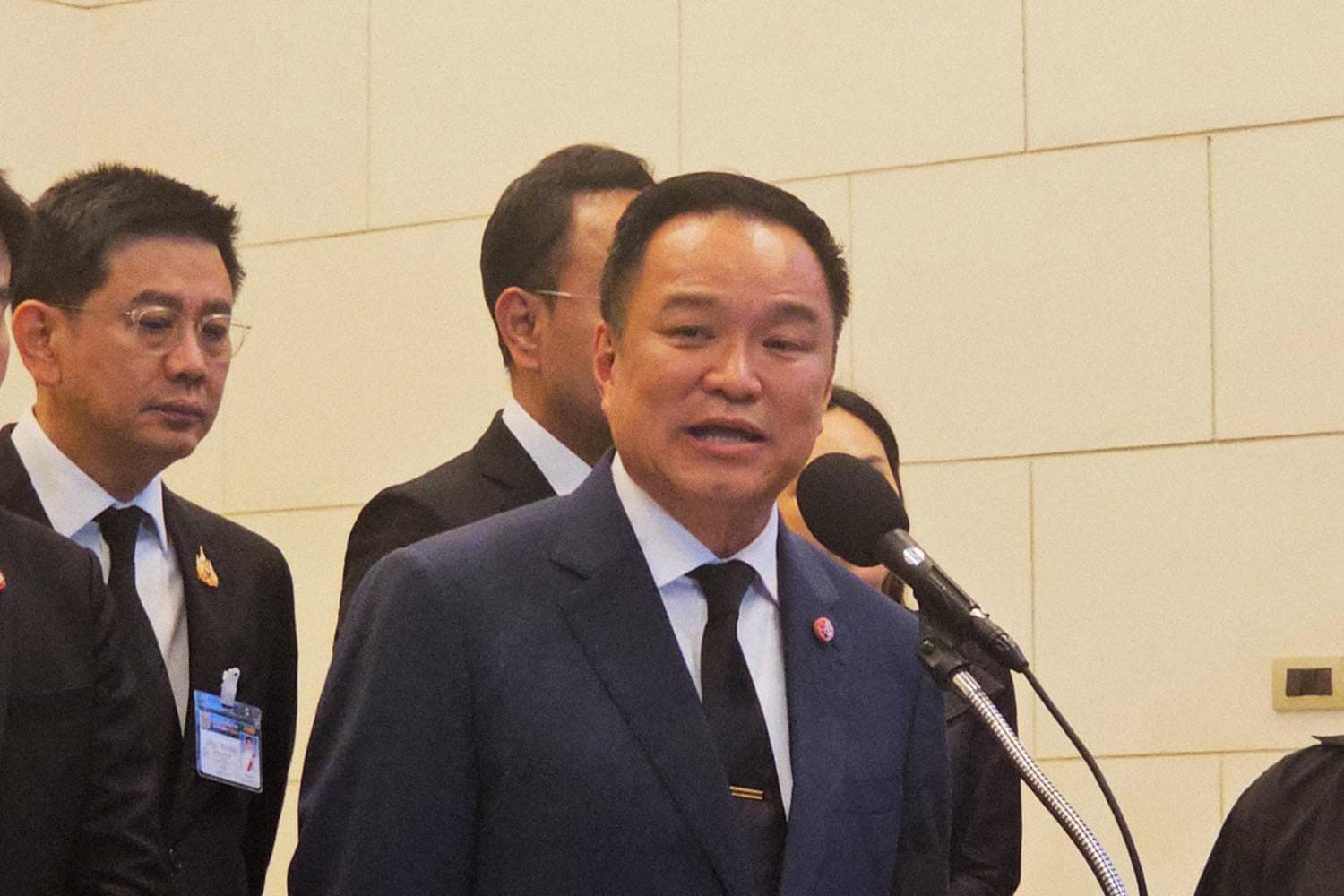 ‘อนุทิน’ ร่ายยาว! เคลียร์หลายปมร้อน