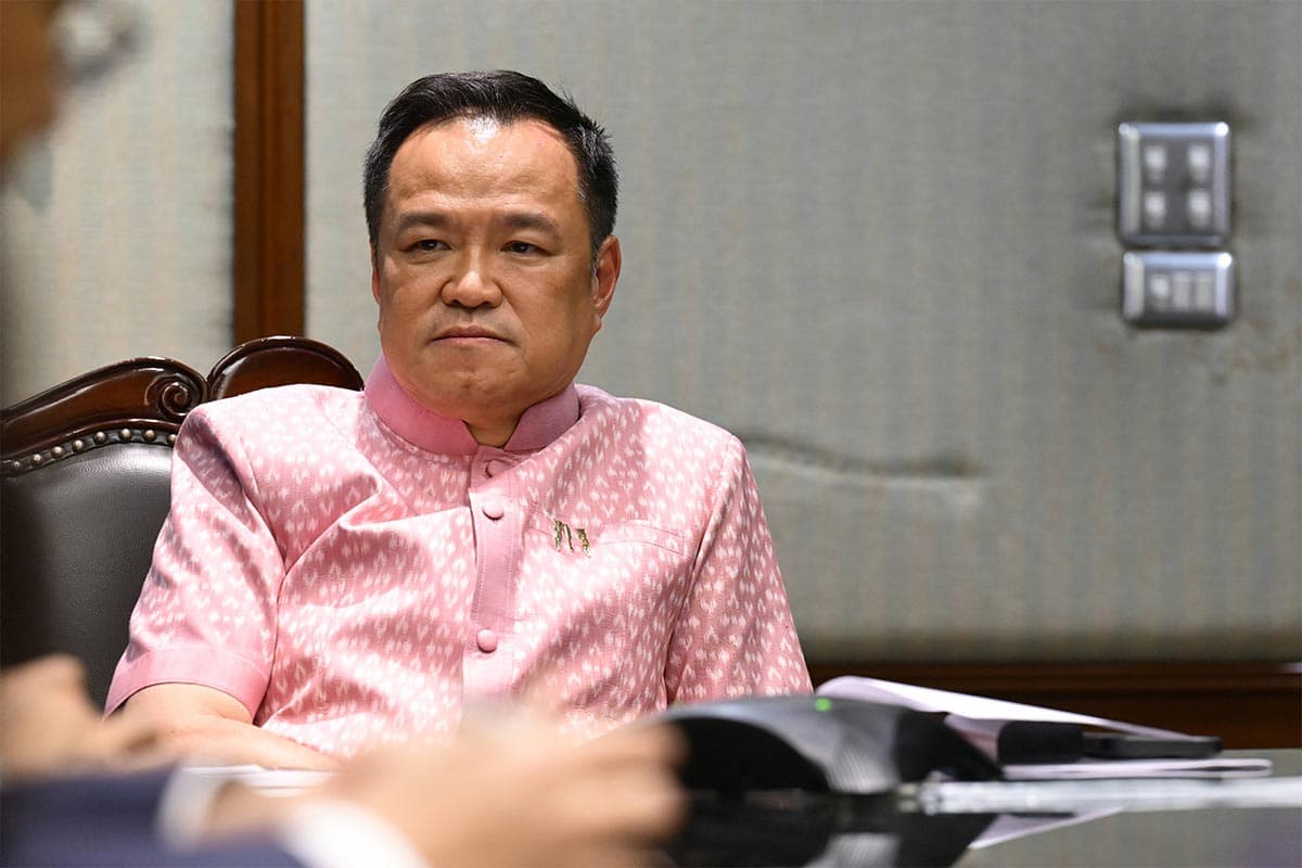 anutin-holds-talks-with-vietnamese-pm-SPACEBAR-Photo01.jpg