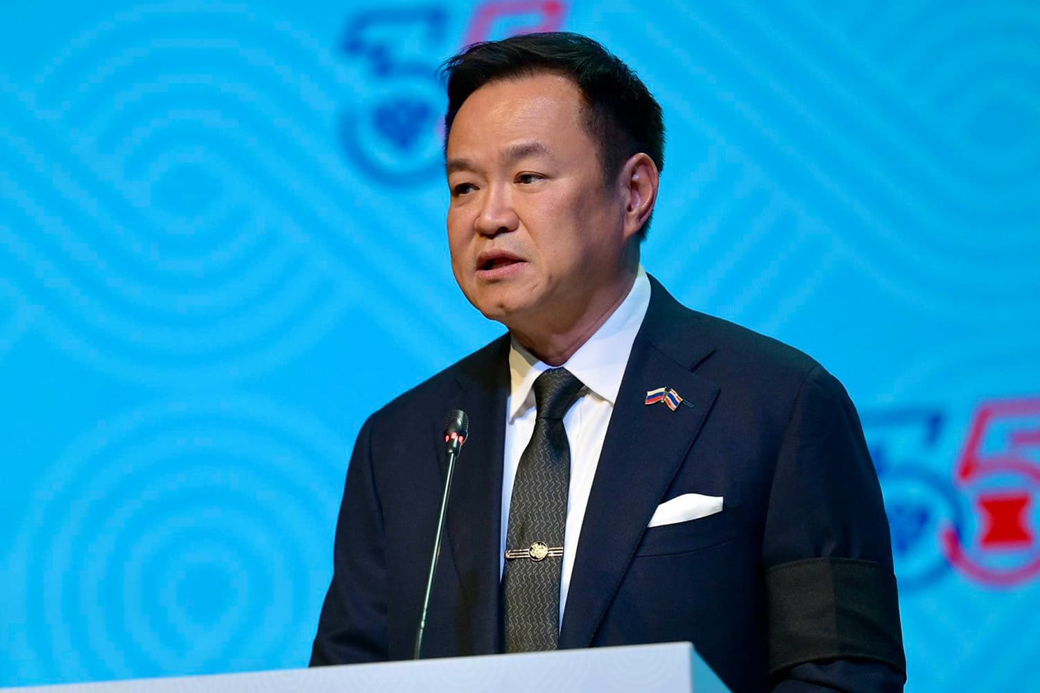 นายกฯ ยันดึง EEC คุมเอง ไม่ได้ขัดแย้ง-ลดบทบาท ‘พิพัฒน์’