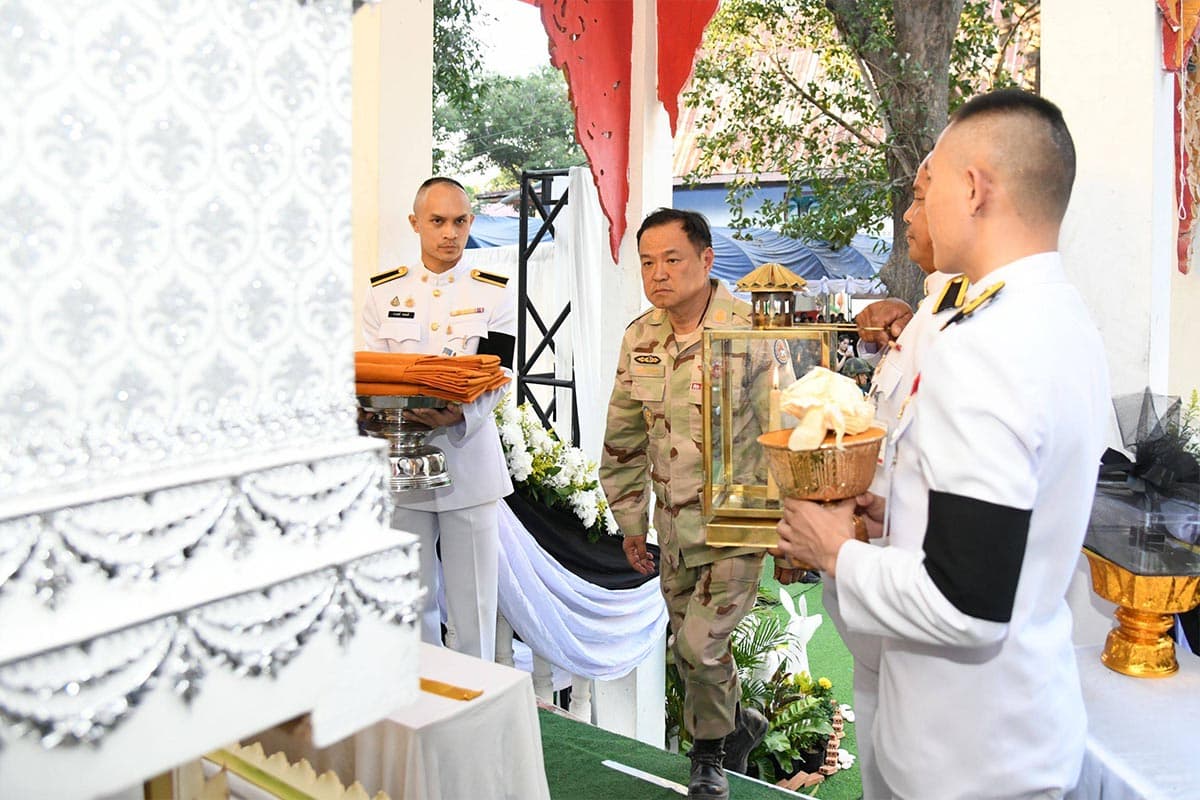 anutin-pledges-to-build-border-wall-and-restore-ta-khwai-temple-SPACEBAR-Photo02.jpg