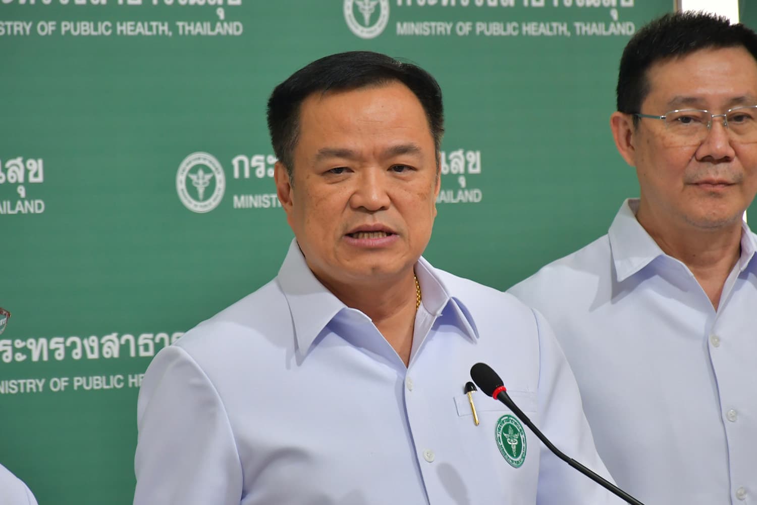 anutin_bhumjaithai_suchart_tancharoen_prawit_wongsuwan_council_president_SPACEBAR_Hero_0f1d315356.jpeg