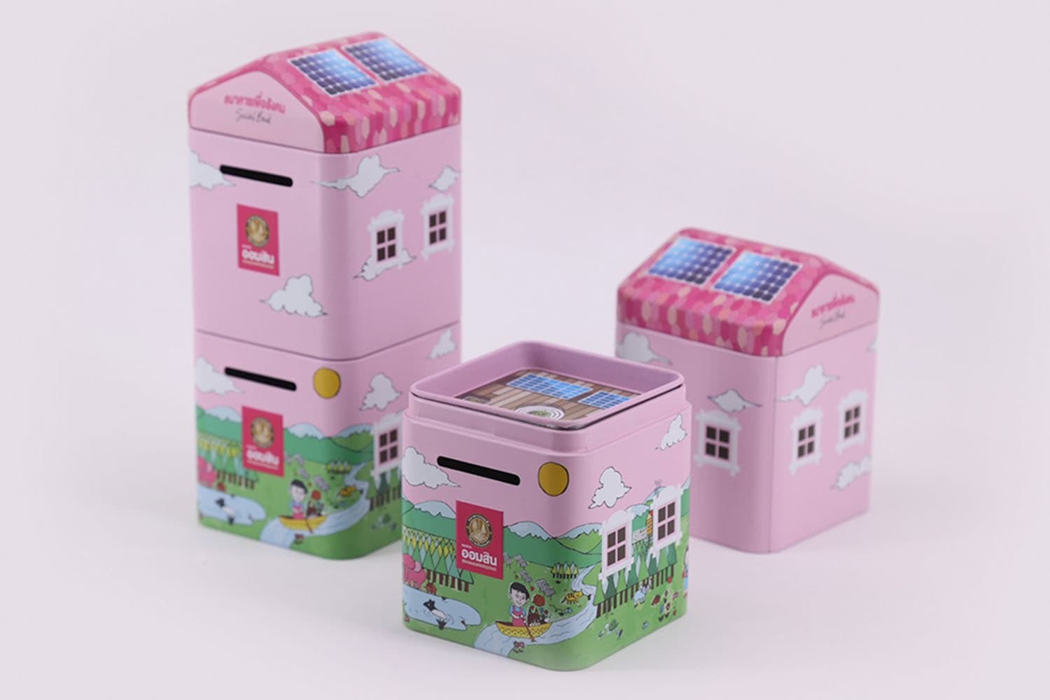 aomsin_bank_give_save_the_world_piggybank_SPACEBAR_Hero_276af0f5d0.jpg