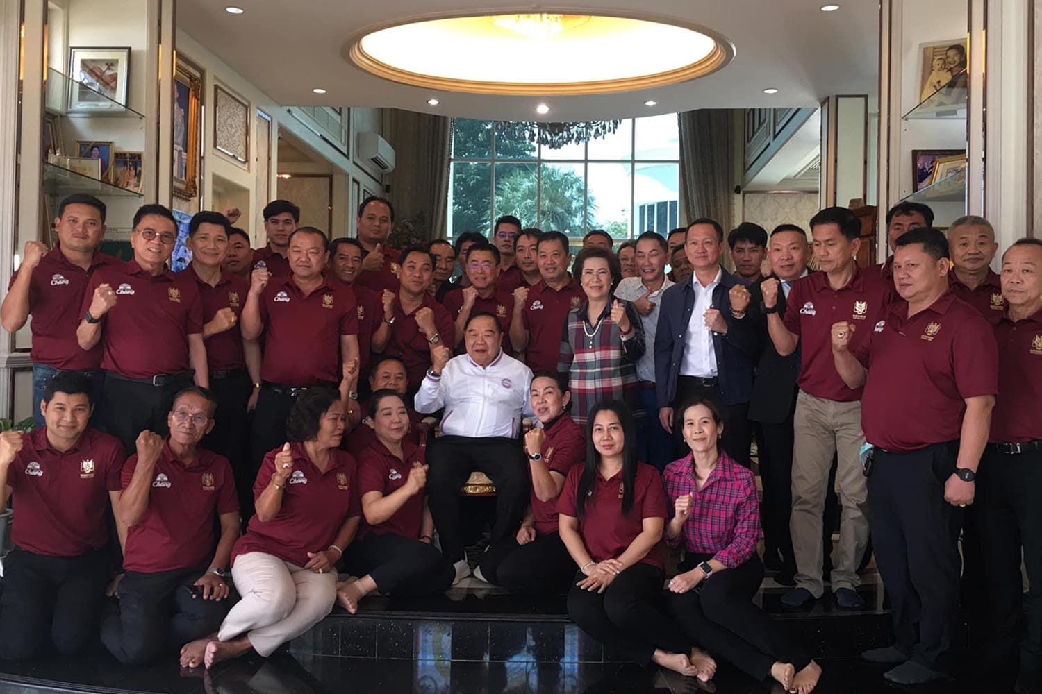 behind_the_scenes_Gen_Prawit_left_cabinet_meeting_went_to_Ratchaburi_SPACEBAR_Hero_15b80c6212.jpeg