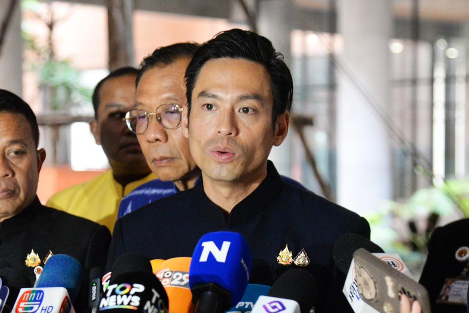 คนละเรื่องกัน! ‘กรวีร์’ ย้ำ ‘ร่างกฎหมาย SEC’ ไม่เกี่ยวกับ ‘แลนด์บริดจ์’