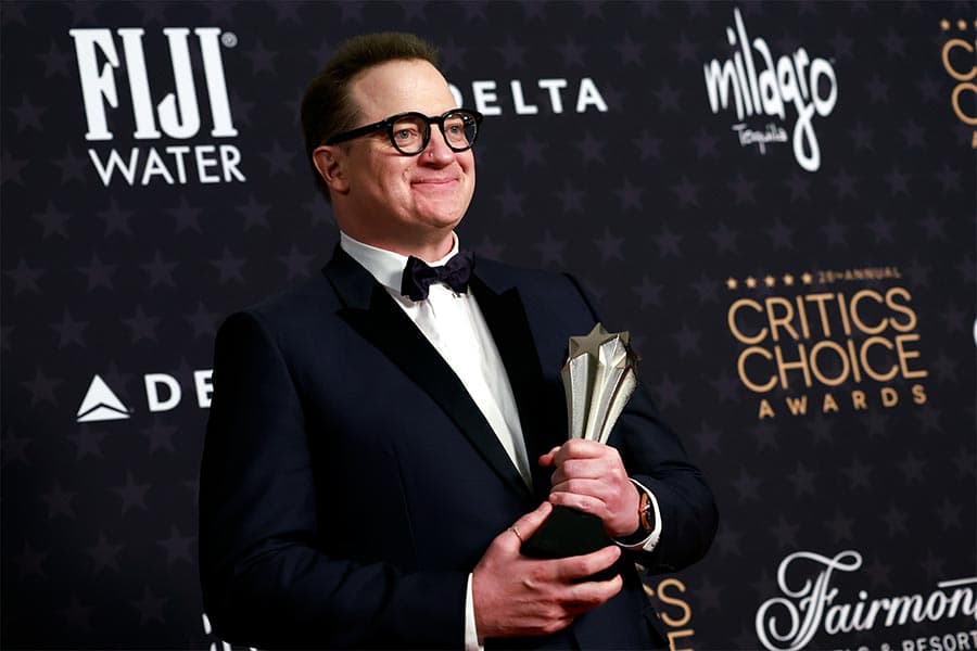 brendan_fraser_oscar_nomination_SPACEBAR_Photo02_f4fe5b39ad.jpeg