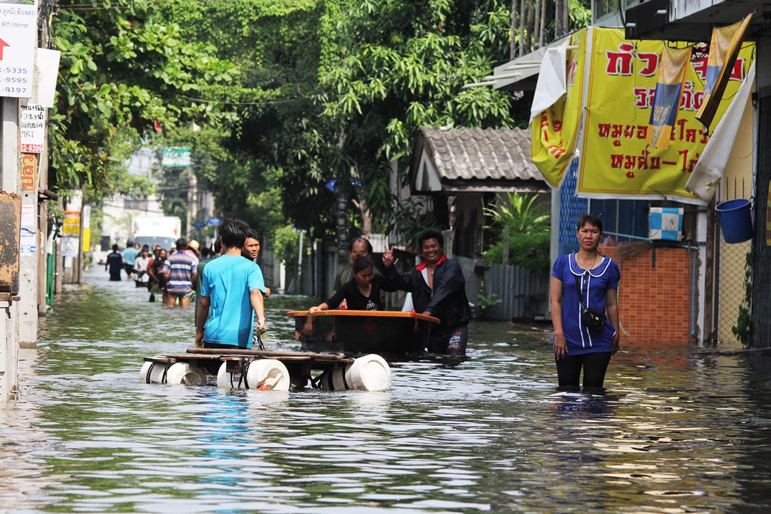 ครม.ลดสมทบแรงงาน เยียวยาอุทกภัยใต้ พยุงจ้างงาน