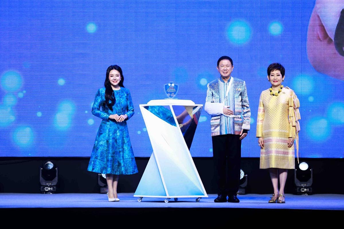 ceo_master_dao_award_outstanding_women_professionals_2024_SPACEBAR_Photo02_2c527acc80.jpg