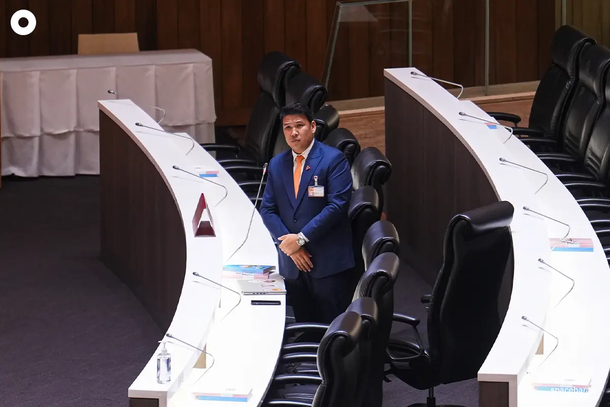 chayapon-parliament-16sep2026-SPACEBAR-Photo04.png
