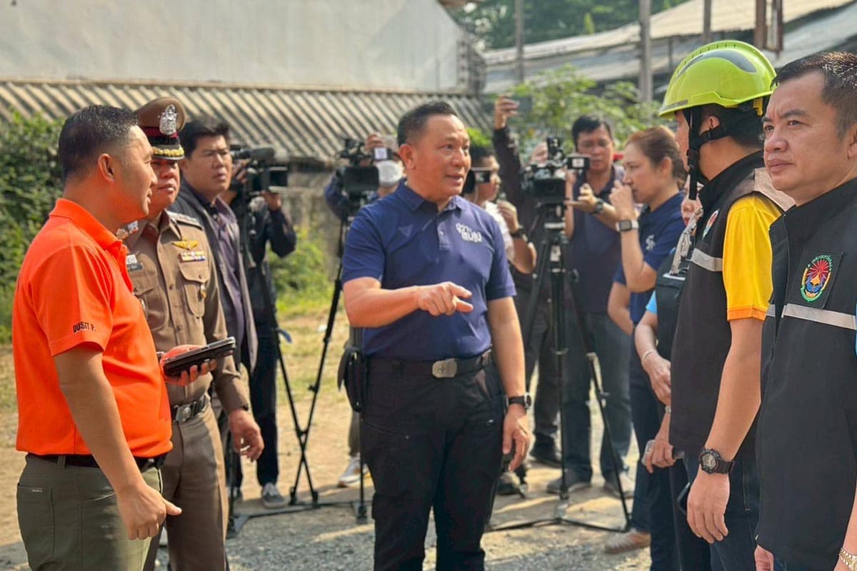 chiang_mai_earthquake_no_entry_duangtawan_condo_SPACEBAR_Photo02_6158e23ae4.jpg