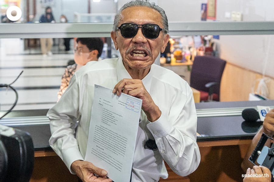 chuwit_filed_for_dissolution_of_bhumjaithai_party_SPACEBAR_Photo02_cf702de830.jpeg