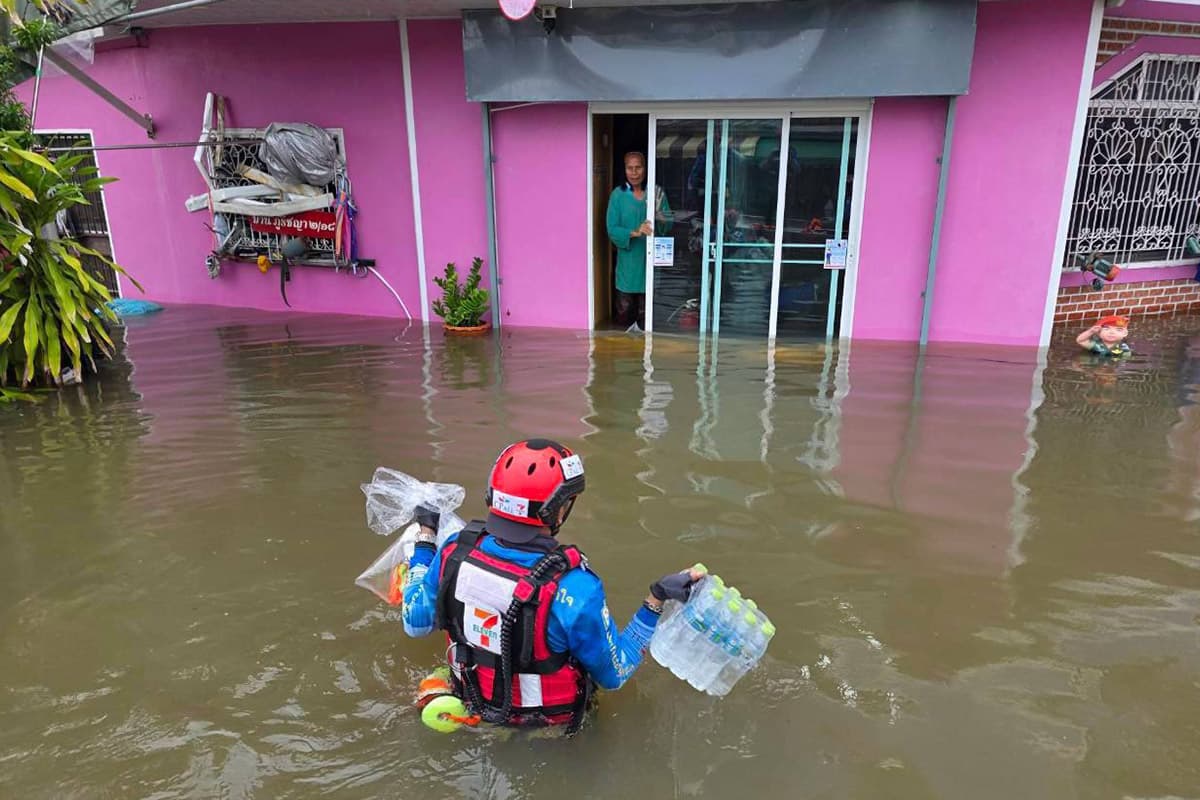 cpall-aranyaprathet-flood-SPACEBAR-Photo02.jpg