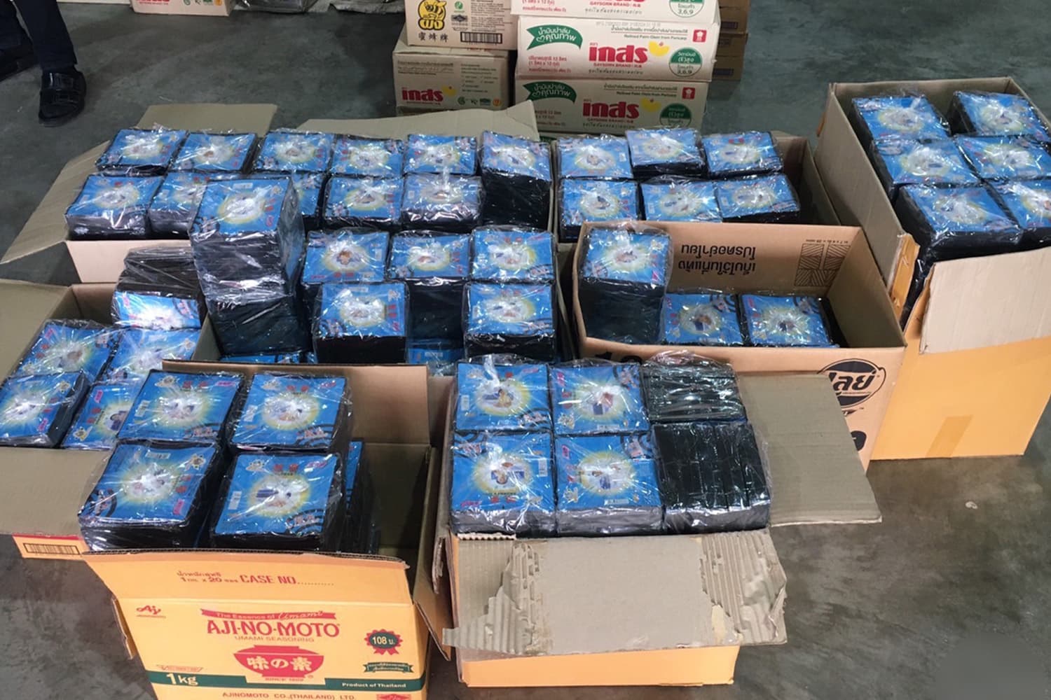 dismantling_illegal_mosquito_coil_factory_brands_goldeer_and_laojun_SPACEBAR_Hero_db213fb08d.jpg
